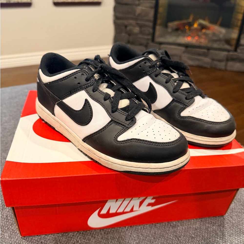 Nike Kids Dunks Low (Pandas)